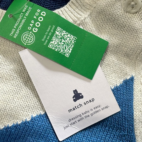 Baby GAP sweater romper - Picture 2 of 5